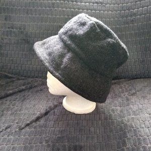 vintage 90s GAP wool bucket hat EUC